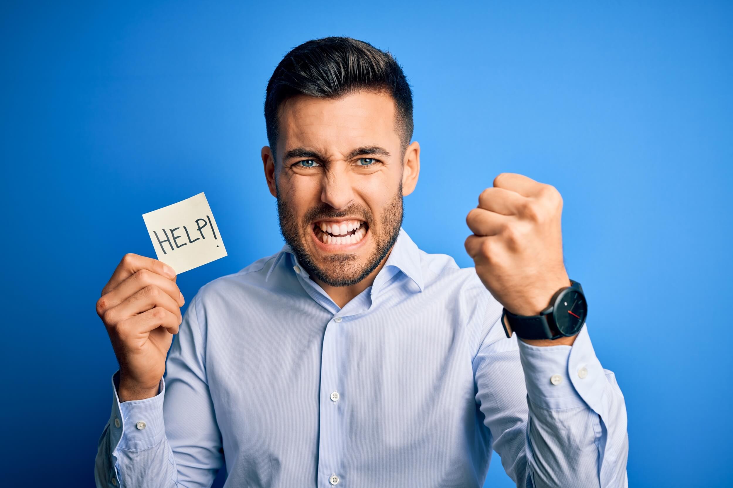 homme qui a besoin d'aide